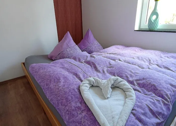 Waldesruh In Idyllischer Lage, Erholung Pur Oppach