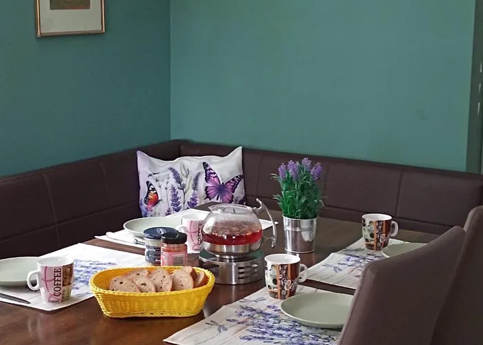 Waldesruh In Idyllischer Lage, Erholung Pur